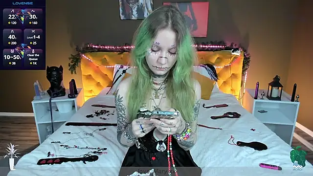 Mary Xextra online show from December 14, 2024, 11:23 pm