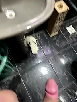 Snapshot of novin19_ chatting on September 19, 2025, 3:24 pm novin19 online show from September 19, 2025, 3:24 pm