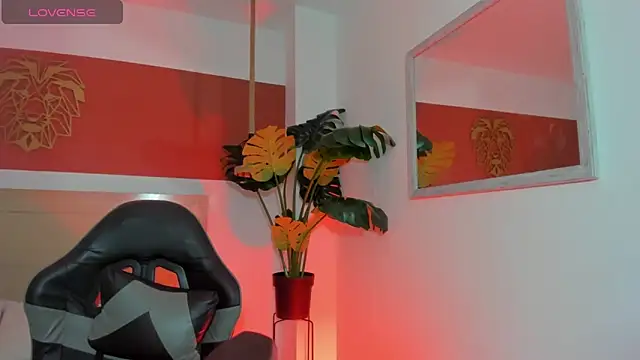 Snapshot of enma30_ chatting on October 3, 2025, 1:41 pm enma30 online show from October 3, 2025, 1:41 pm