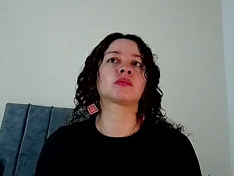 Snapshot of ArtesanaMK chatting on October 12, 2025, 11:20 am ArtesanaMK online show from October 12, 2025, 11:20 am