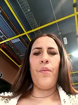 Snapshot of Lena-32 chatting on March 4, 2026, 11:22 pm Lena-32 online show from March 4, 2026, 11:22 pm