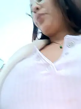 Snapshot of Lena-32 chatting on March 21, 2026, 11:08 pm Lena-32 online show from March 21, 2026, 11:08 pm