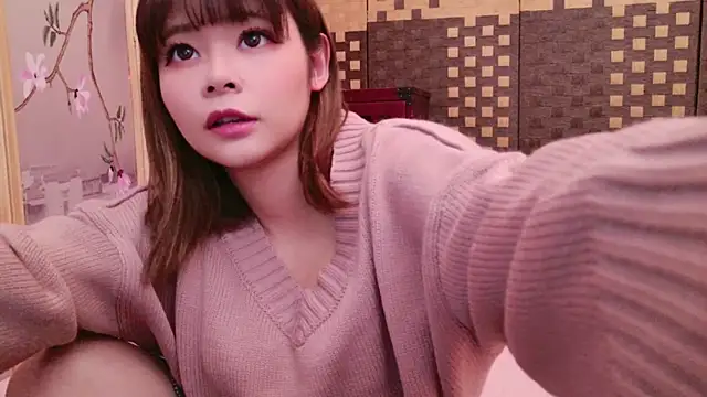 Megu Melon online show from January 2, 2025, 1:51 pm
