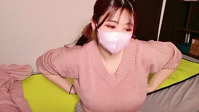 Megu Melon online show from December 1, 2025, 2:44 pm