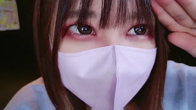 Megu Melon online show from May 3, 2026, 1:11 am