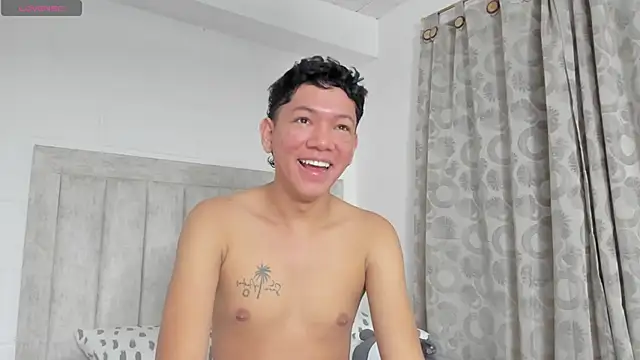 JulianRose 1 online show from December 18, 2024, 10:51 am