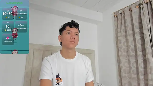 JulianRose 1 online show from December 30, 2024, 10:53 am