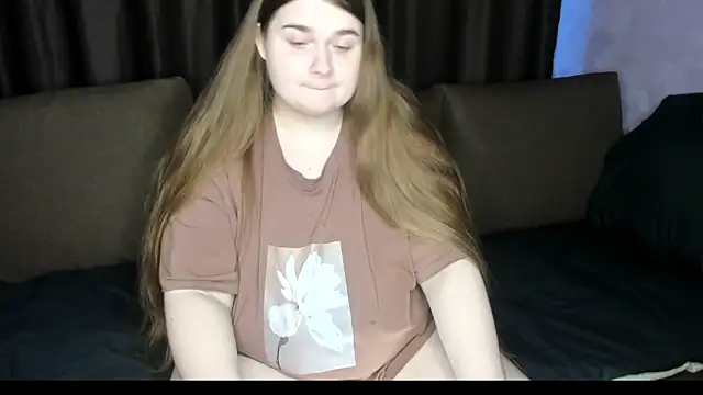 Snapshot of Aushpana chatting on October 29, 2025, 10:17 am Aushpana online show from October 29, 2025, 10:17 am