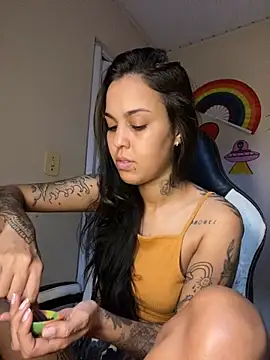 poliannaxx online show from September 19, 2025, 2:46 am