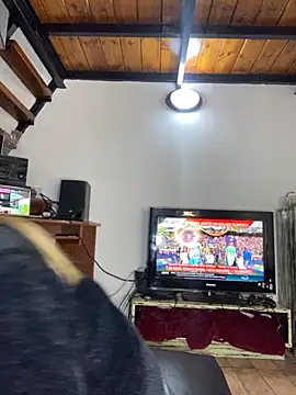 FlorBich online show from September 14, 2025, 10:31 pm