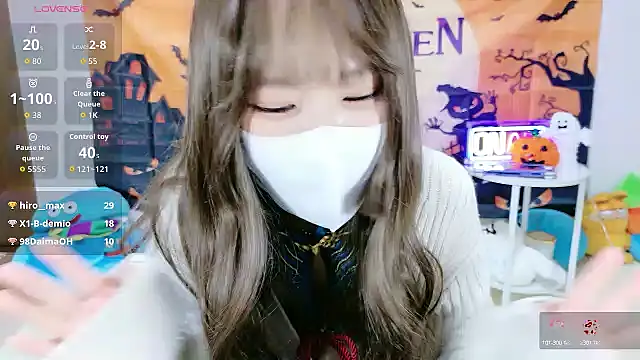 Snapshot of _Iroha_99 chatting on November 11, 2025, 2:17 pm Iroha 99 online show from November 11, 2025, 2:17 pm