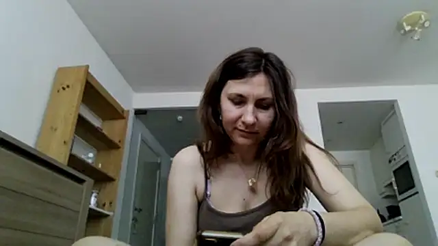 JasmineGlamour online show from July 9, 2026, 2:54 pm