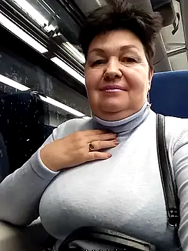 FantasyMichelle online show from January 3, 2025, 2:51 pm