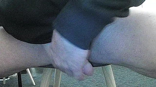 Snapshot of Nice8inchaussie chatting on November 27, 2025, 5:48 pm Nice8inchaussie online show from November 27, 2025, 5:48 pm