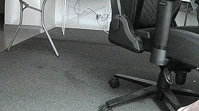 Snapshot of Nice8inchaussie chatting on November 30, 2025, 6:12 pm Nice8inchaussie online show from November 30, 2025, 6:12 pm