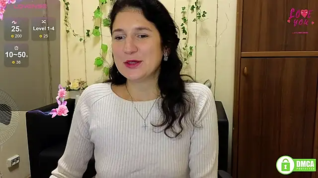 Snapshot of Alianna_Solo_Kisses chatting on October 2, 2025, 11:28 am Alianna Solo Kisses online show from October 2, 2025, 11:28 am