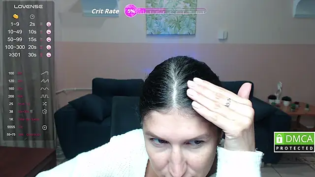 Snapshot of Alianna_Solo_Kisses chatting on October 7, 2025, 5:26 am Alianna Solo Kisses online show from October 7, 2025, 5:26 am