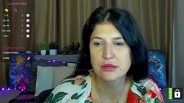 Snapshot of Alianna_Solo_Kisses chatting on October 17, 2025, 5:43 am Alianna Solo Kisses online show from October 17, 2025, 5:43 am