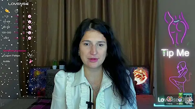 Snapshot of Alianna_Solo_Kisses chatting on October 28, 2025, 12:19 pm Alianna Solo Kisses online show from October 28, 2025, 12:19 pm