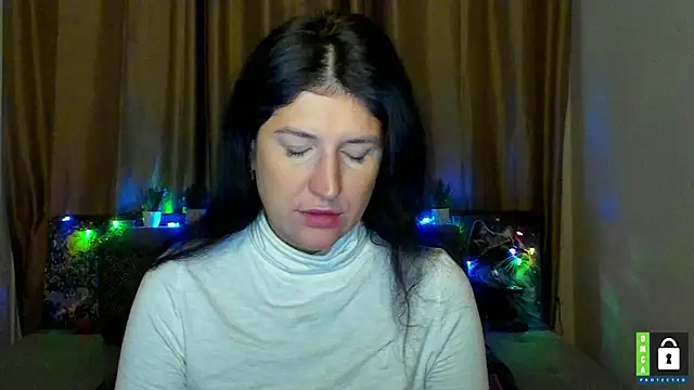 Alianna Solo Kisses online show from December 17, 2025, 6:30 am