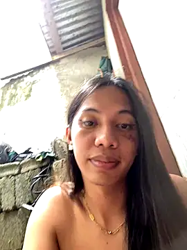 Snapshot of whiteladyboy chatting on November 4, 2025, 4:00 am whiteladyboy online show from November 4, 2025, 4:00 am