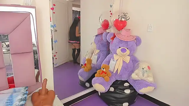 AriadnaCappelletty online show from December 19, 2025, 3:52 pm