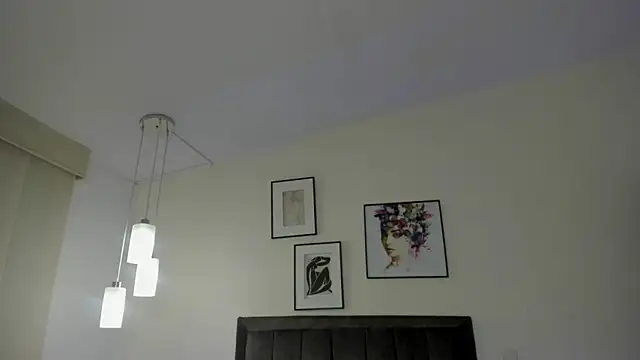 helen mooree online show from June 20, 2026, 12:52 pm