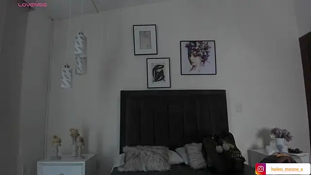 helen mooree online show from June 25, 2026, 1:04 pm