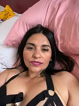 Snapshot of paolagomez_ chatting on December 15, 2024, 6:26 pm paolagomez online show from December 15, 2024, 6:26 pm
