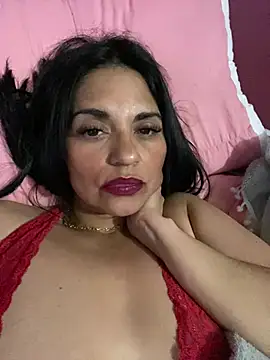 Snapshot of paolagomez_ chatting on February 28, 2025, 8:31 am paolagomez online show from February 28, 2025, 8:31 am
