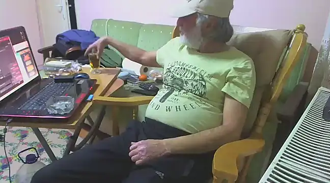 zormen355 online show from January 21, 2025, 6:23 pm