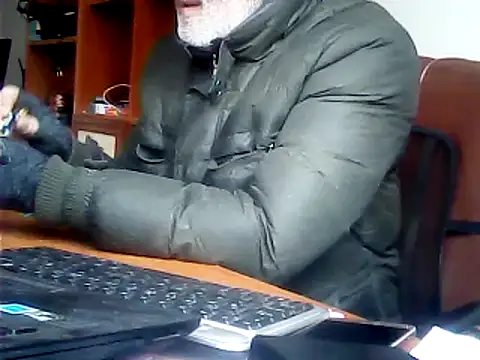 zormen355 online show from February 5, 2025, 1:11 pm