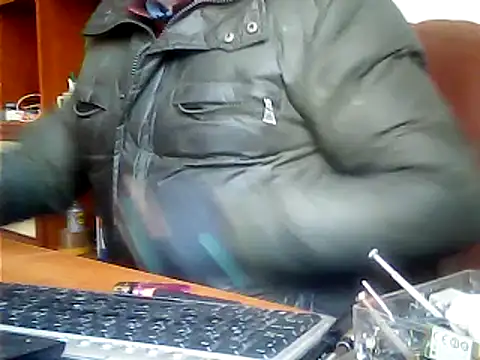 zormen355 online show from February 14, 2025, 4:31 pm