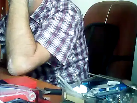 Snapshot of zormen355 chatting on September 23, 2025, 10:40 am zormen355 online show from September 23, 2025, 10:40 am