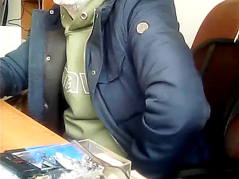 Snapshot of zormen355 chatting on October 16, 2025, 9:54 am zormen355 online show from October 16, 2025, 9:54 am