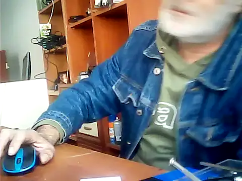 Snapshot of zormen355 chatting on October 18, 2025, 8:37 am zormen355 online show from October 18, 2025, 8:37 am