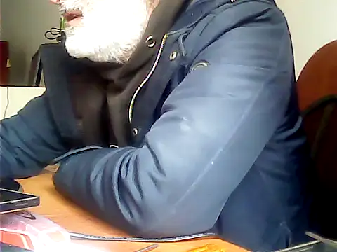 Snapshot of zormen355 chatting on October 24, 2025, 8:00 am zormen355 online show from October 24, 2025, 8:00 am