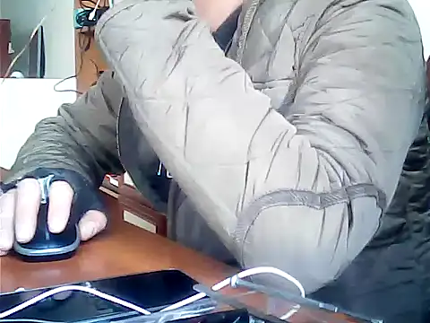 Snapshot of zormen355 chatting on November 26, 2025, 10:05 am zormen355 online show from November 26, 2025, 10:05 am