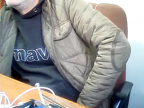 Snapshot of zormen355 chatting on November 28, 2025, 5:43 am zormen355 online show from November 28, 2025, 5:43 am