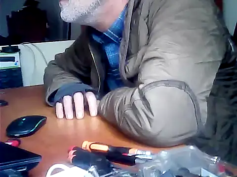 zormen355 online show from April 22, 2026, 10:39 am