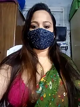 Snapshot of albelasummi702 chatting on February 2, 2025, 6:37 am albelasummi702 online show from February 2, 2025, 6:37 am