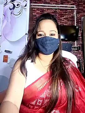 Snapshot of albelasummi702 chatting on March 22, 2025, 5:28 am albelasummi702 online show from March 22, 2025, 5:28 am