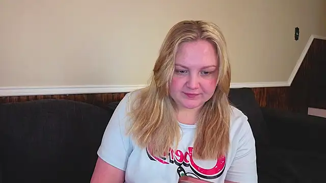 PhatAssBlond online show from February 26, 2026, 5:23 pm
