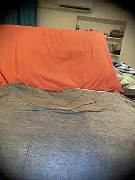 Snapshot of AllieCatWhore chatting on November 5, 2025, 11:43 am AllieCatWhore online show from November 5, 2025, 11:43 am