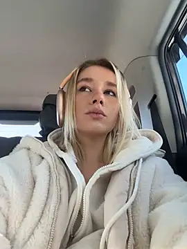 Snapshot of SSSATIVA_model chatting on February 26, 2025, 1:32 am SSSATIVA model online show from February 26, 2025, 1:32 am