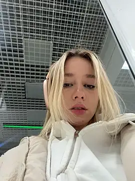 Snapshot of SSSATIVA_model chatting on February 27, 2025, 4:09 am SSSATIVA model online show from February 27, 2025, 4:09 am