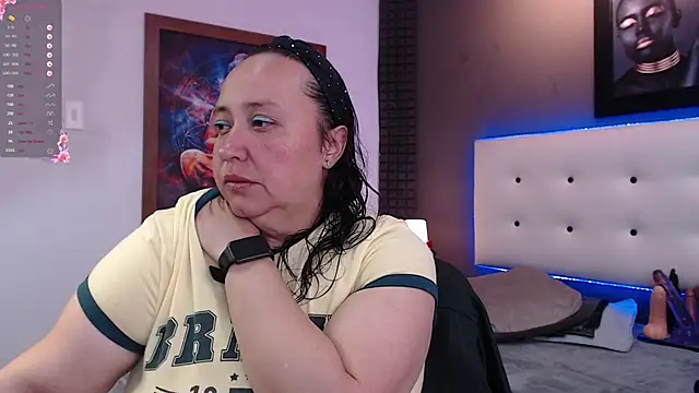 Natasha26  online show from March 12, 2025, 7:06 pm