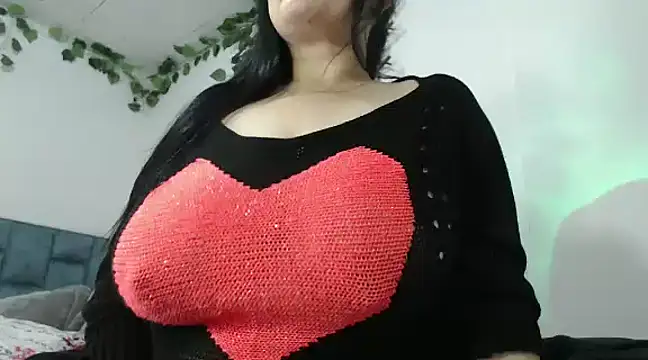 Donniia online show from December 17, 2024, 11:38 pm