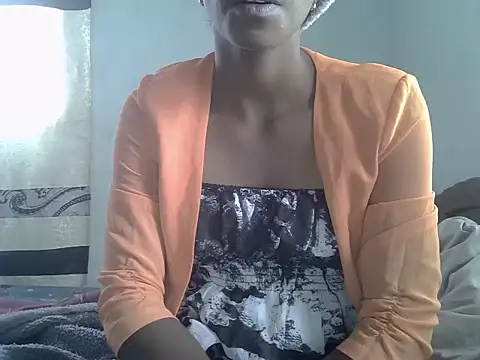 ElianeHot online show from October 6, 2025, 8:12 am