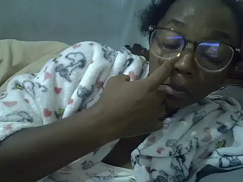 ElianeHot online show from June 24, 2026, 3:38 am